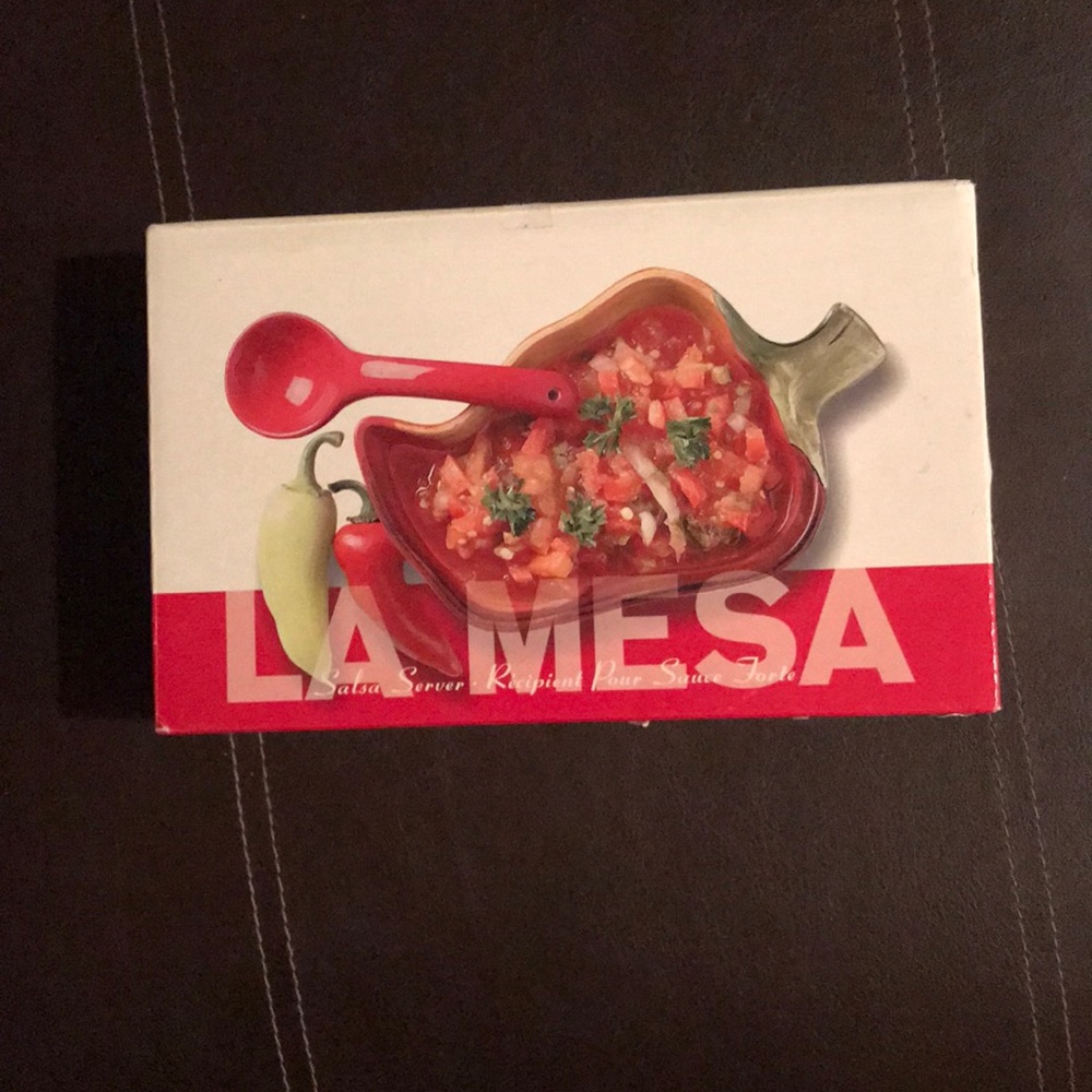 New in box La Mesa ceramic salsa serve set